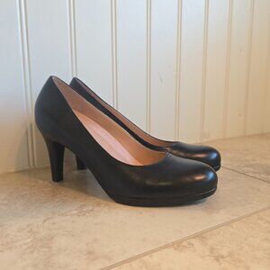 Naturalizer Michelle Leather Heel - Black,  Size 6.5, Brand New